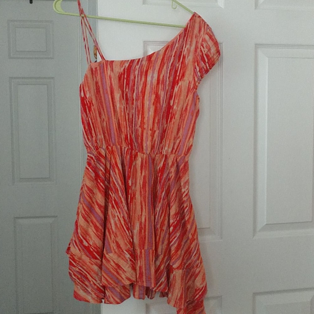 Dress - Picture 2 of 4